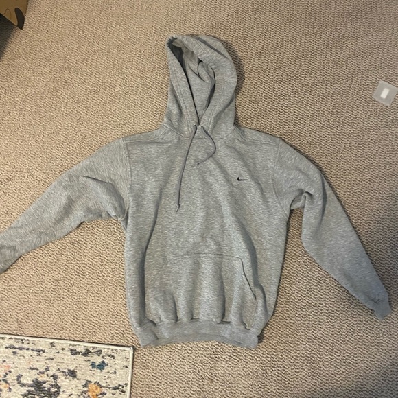 Grey Nike sweater - Picture 2 of 3
